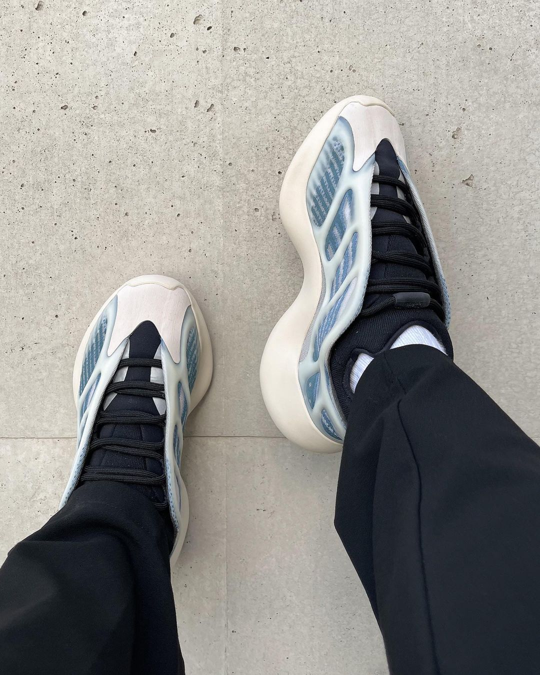 Yeezy 700 V3 'Kyanite'