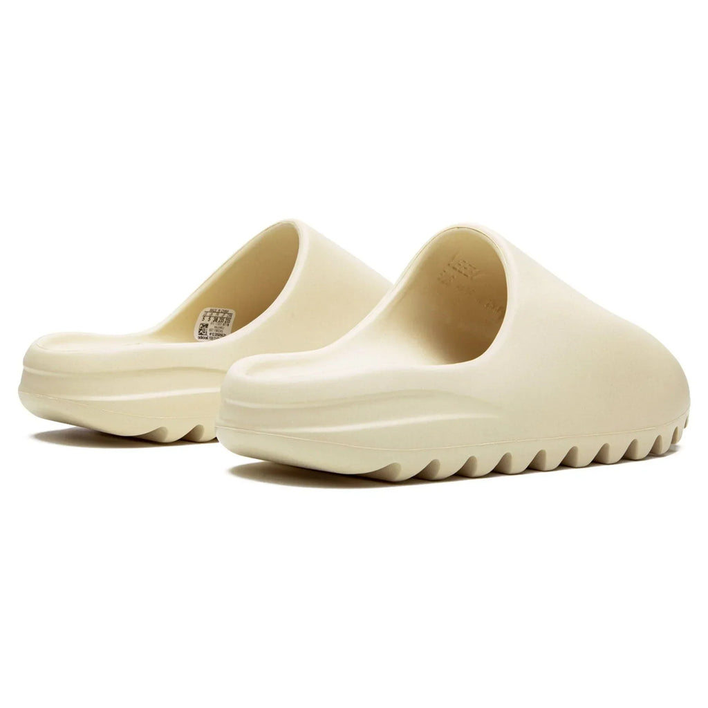 Yeezy Slide 'Bone' (2022)