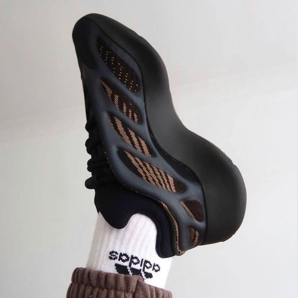 Yeezy 700 V3 'Clay Brown'