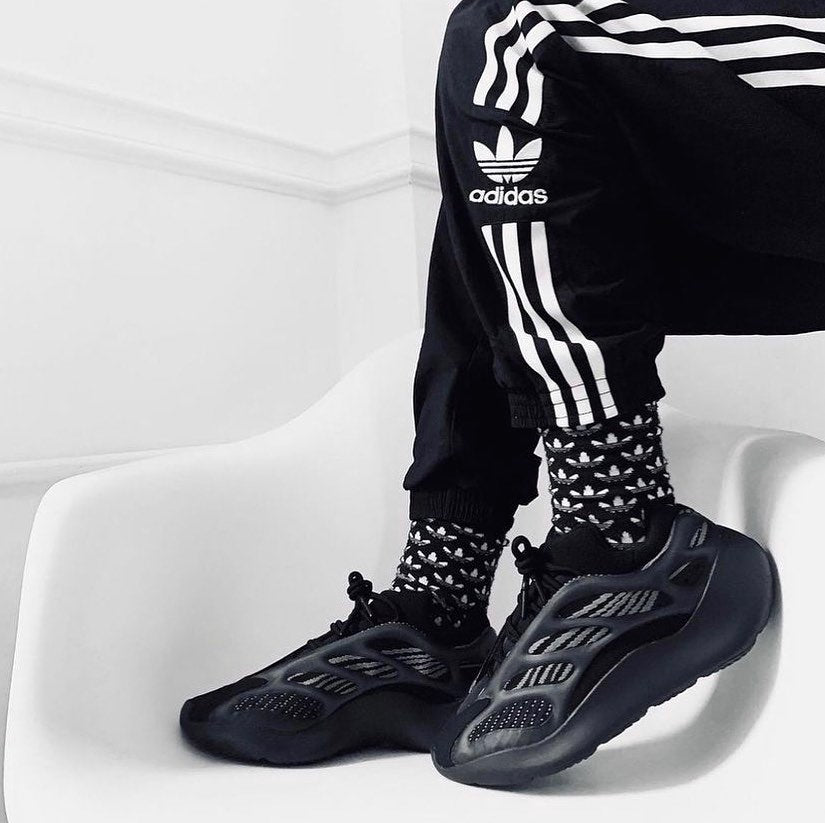 Yeezy 700 V3 'Dark Glow'