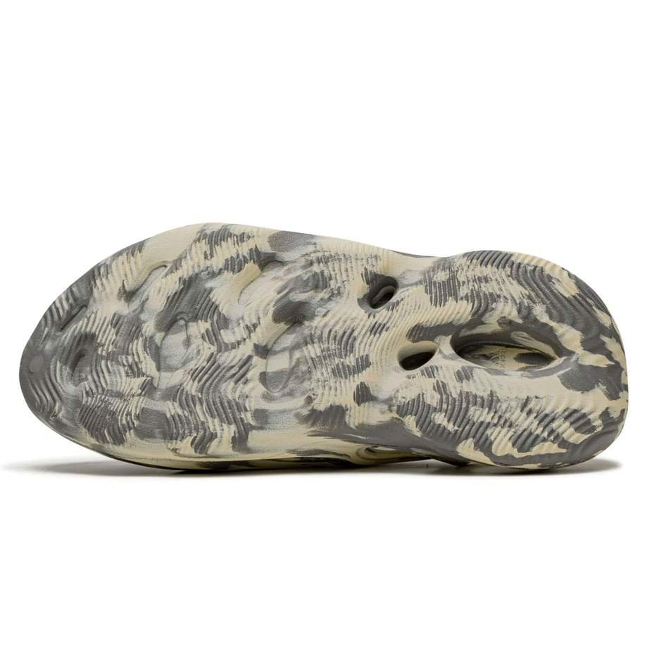 Yeezy Foam Runner 'MXT Moon Grey'