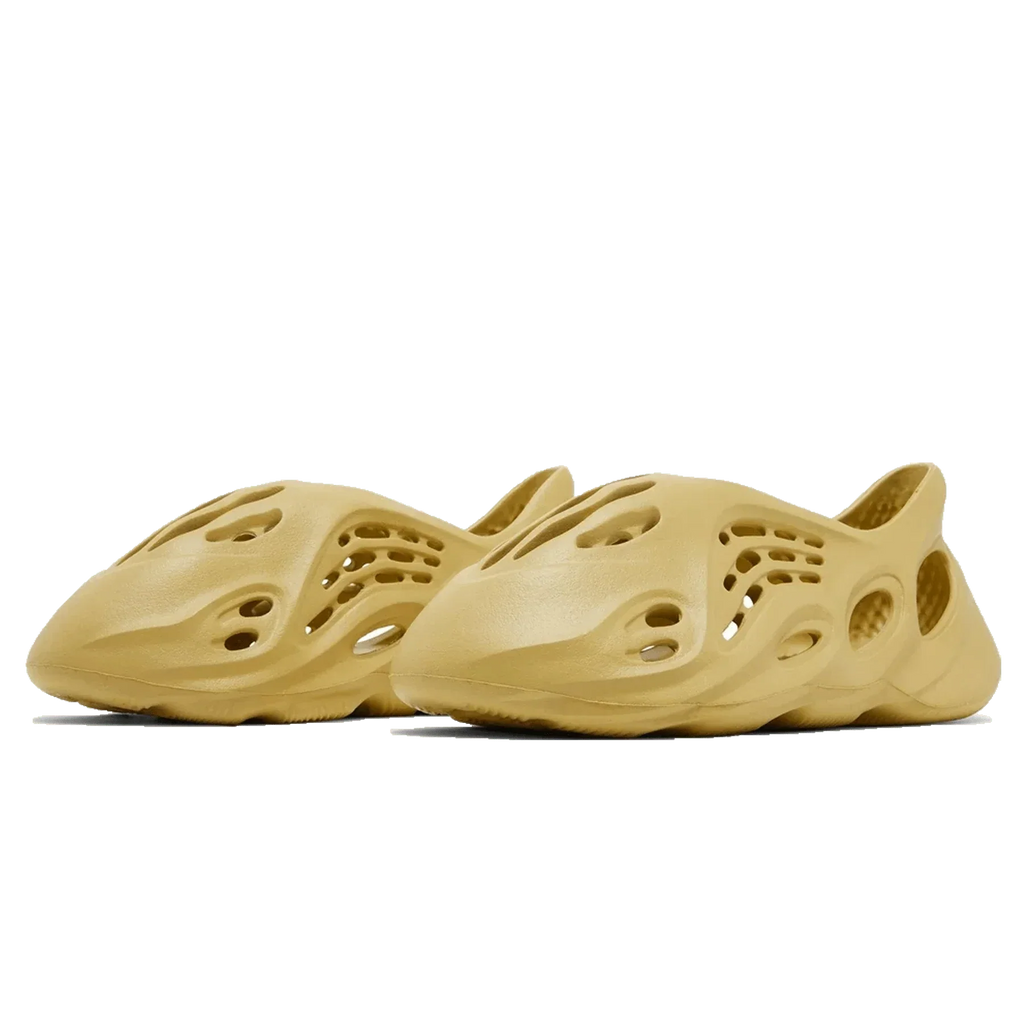 Yeezy Foam Runner 'Sulfur'